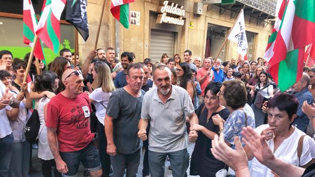 El fiscal pide identificar a los que convocaron los homenajes etarras