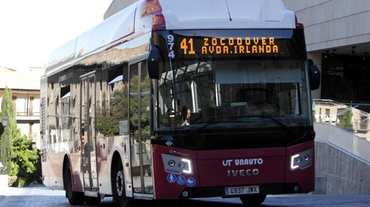 El Ayuntamiento de Toledo refuerza el servicio de autobuses por las fiestas del Sagrario