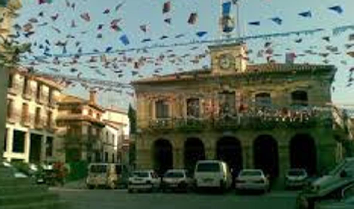 Plaza Mayor de Almorox, donde tuvieron lugar las agresiones