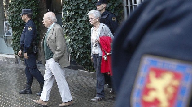 La UDEF estima una fortuna de 290 millones de euros por el «crimen organizado» de los Pujol