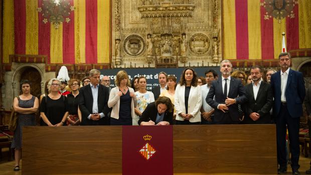 Segundo aniversario del atentado yihadista en Cataluña: Colau, una aliada más en la politización