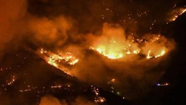 Se repite el infierno en Canarias con el fuego forestal