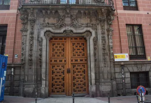 La fachada barroca es del arquitecto Pedro de Ribera