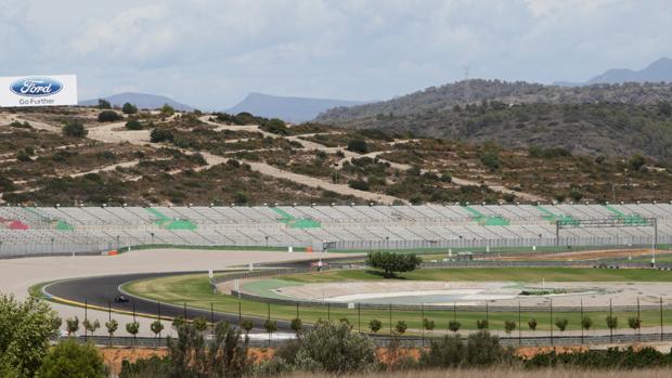 Policías y bomberos mejorarán su conducción ante emergencias en el Circuito de Cheste