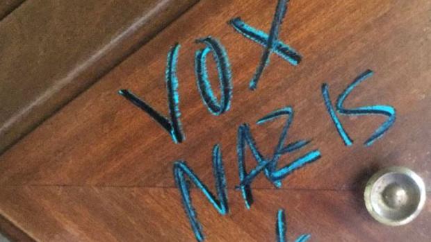Vox denuncia un acto de vandalismo contra su sede de León