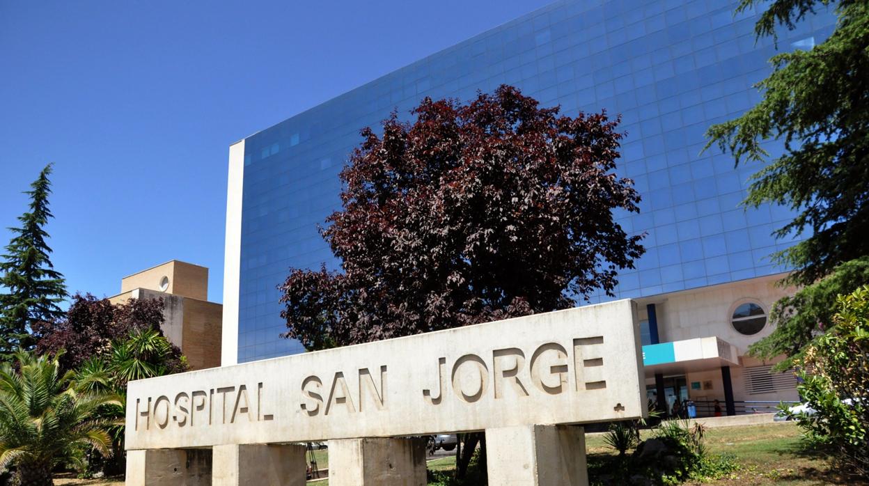 El herido fue trasladado al servicio de urgencias del Hospital San Jorge de Huesca