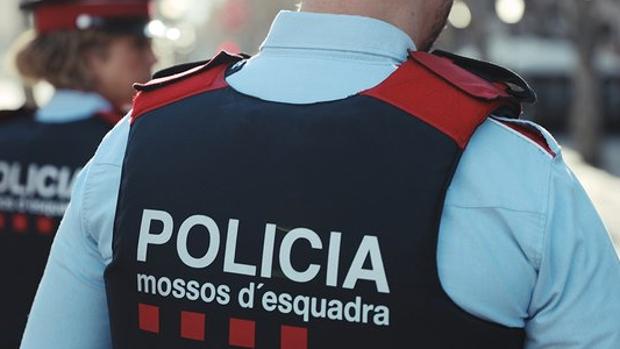 Libertad provisional para el mosso acusado de abusos sexuales a una reportera en Barcelona