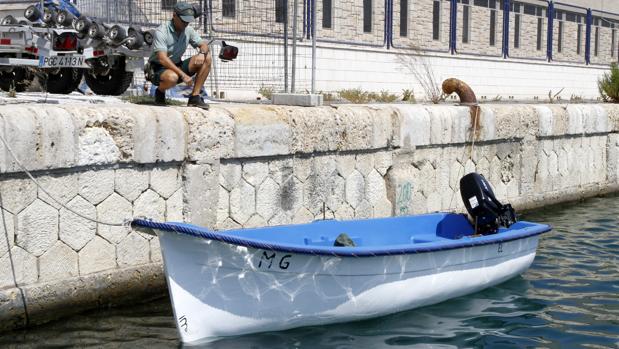 Interceptada una segunda patera en Alicante con una decena de personas a bordo