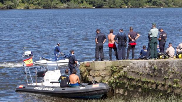 Aparece el cuerpo del joven portugués ahogado en el Miño durante una prueba de triatlón