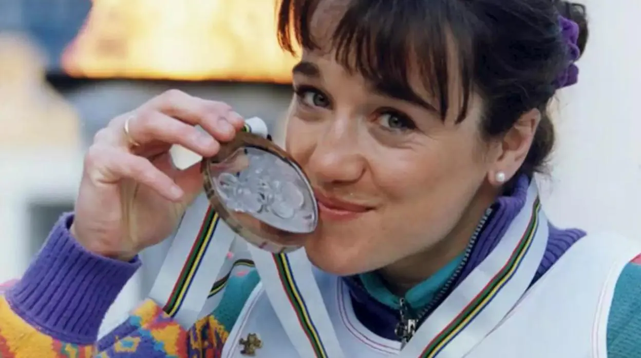 Blanca Fernández Ochoa consigue medalla de bronce en los Juegos Olímpicos de Invierno de Albertville en 1992