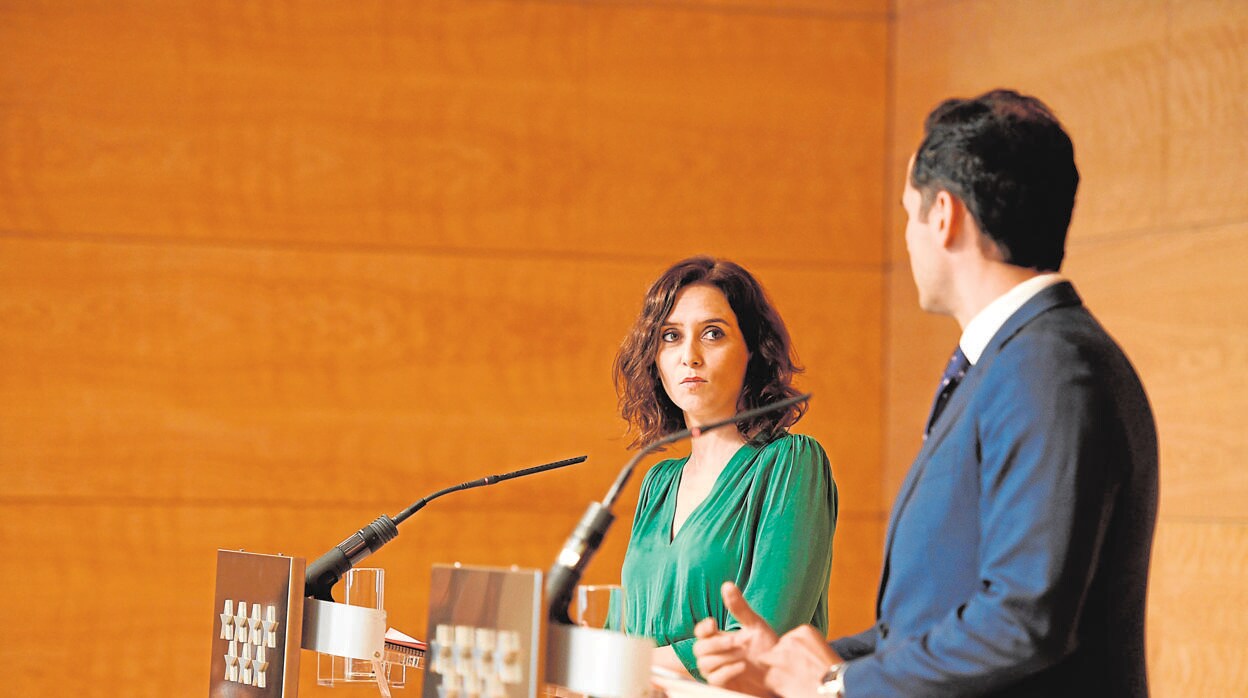 Isabel Díaz Ayuso e Ignacio Aguado, durante su primera aparición juntos tras el consejo de Gobierno regional
