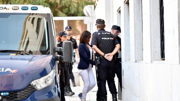El cambio de look de Ana Julia Quezada para hablar ante el Jurado del caso Gabriel Cruz