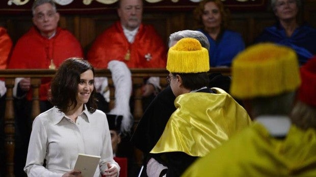 Ayuso convocará 971 plazas de empleo en 2019 para las universidades madrileñas