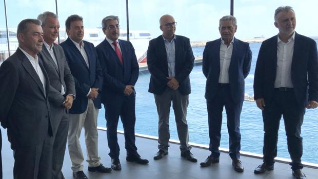 La naviera líder de Canarias se coloca en 162 millones en ingresos