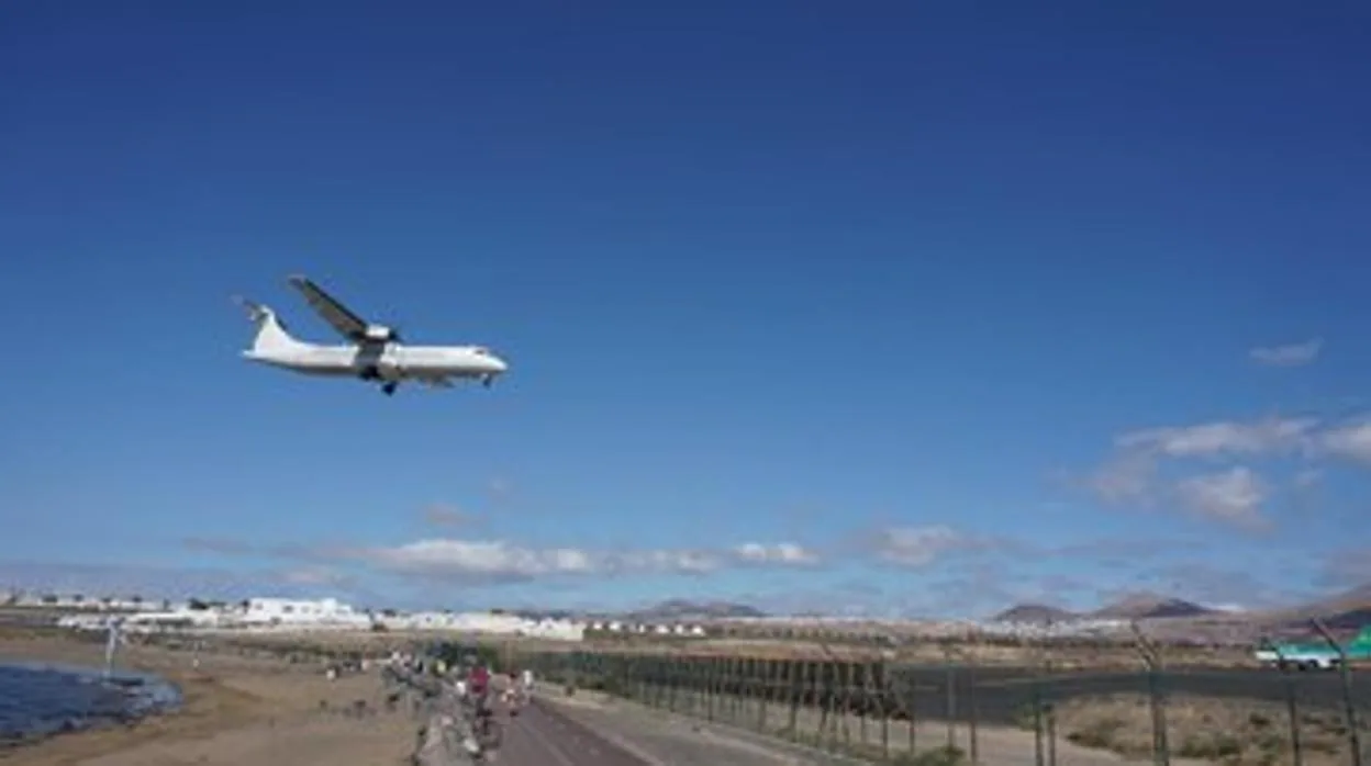 Un avión en Lanzarote