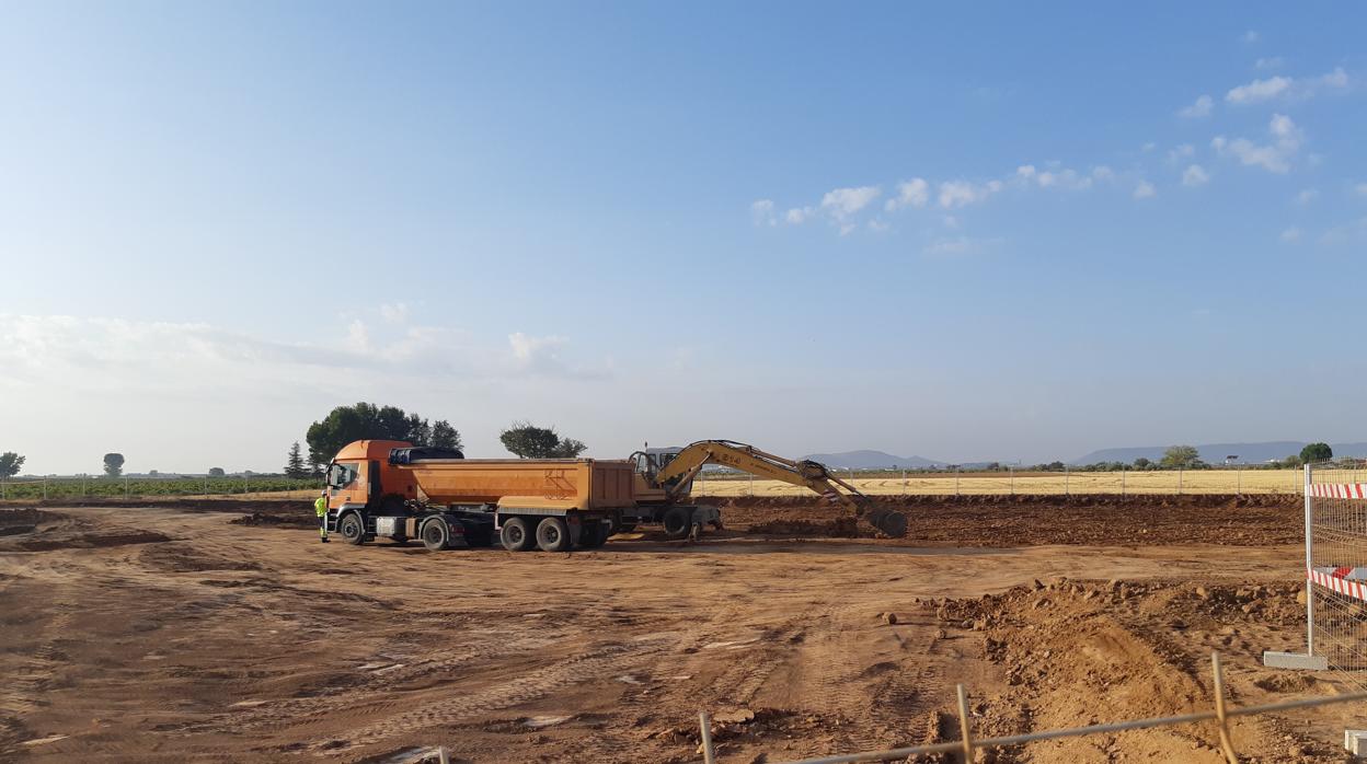 Los trabajos que se están desarrollando en la actualidad son de movimiento de tierras