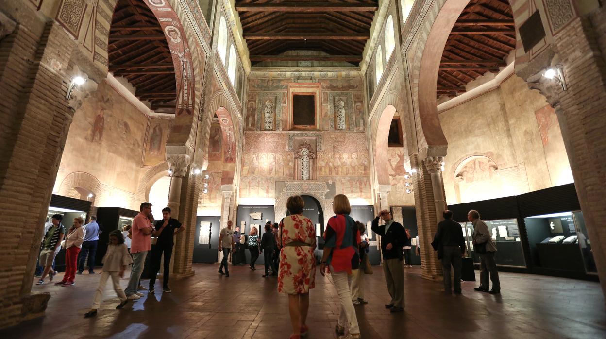 Iglesias, mezquitas y museos abrieron sus puertas para celebrar la Noche del Patrimonio