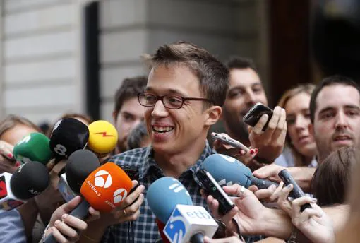 Fue portavoz de Podemos en el Congreso hasta su distanciamiento con Iglesias