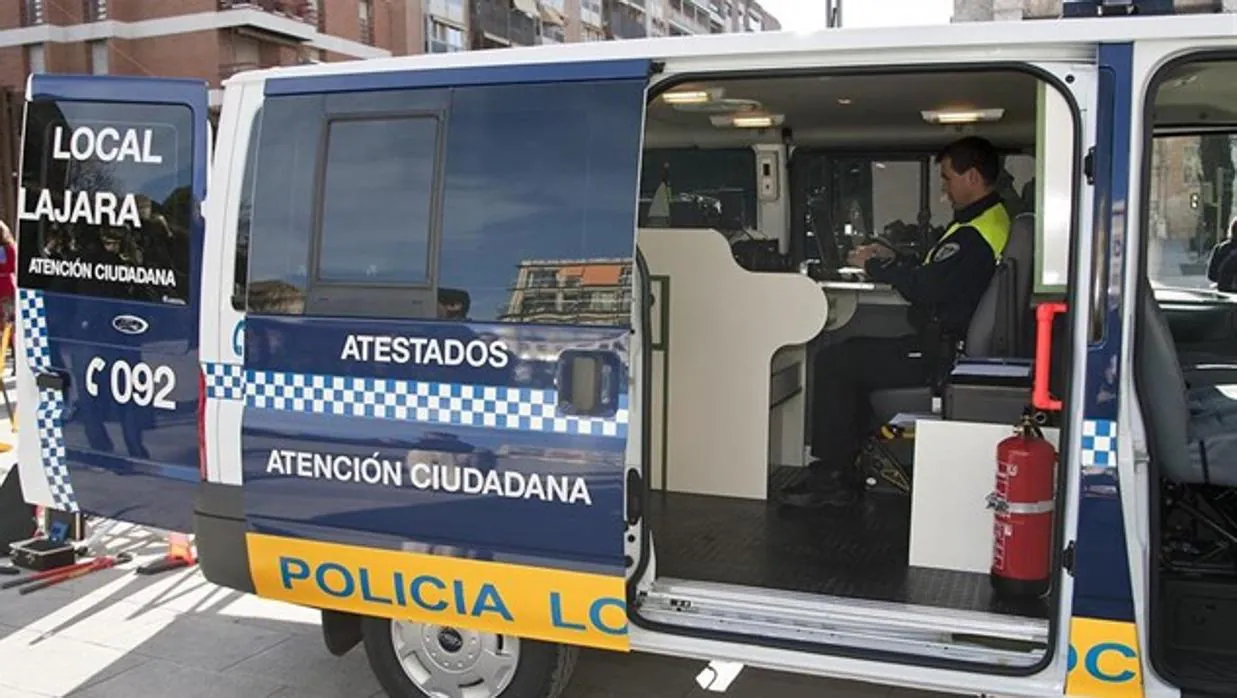 Furgoneta de atestados de la Policía Local de Guadalajara
