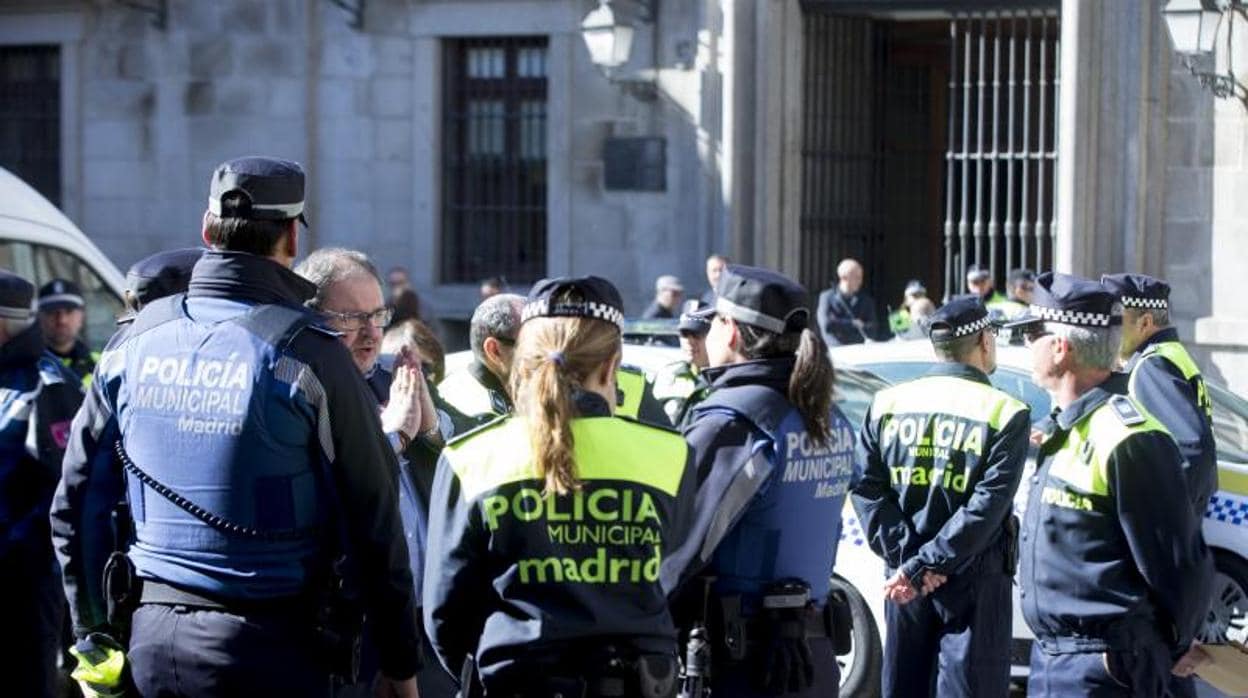 Madrid quiere eliminar la altura mínima en la Policía Municipal