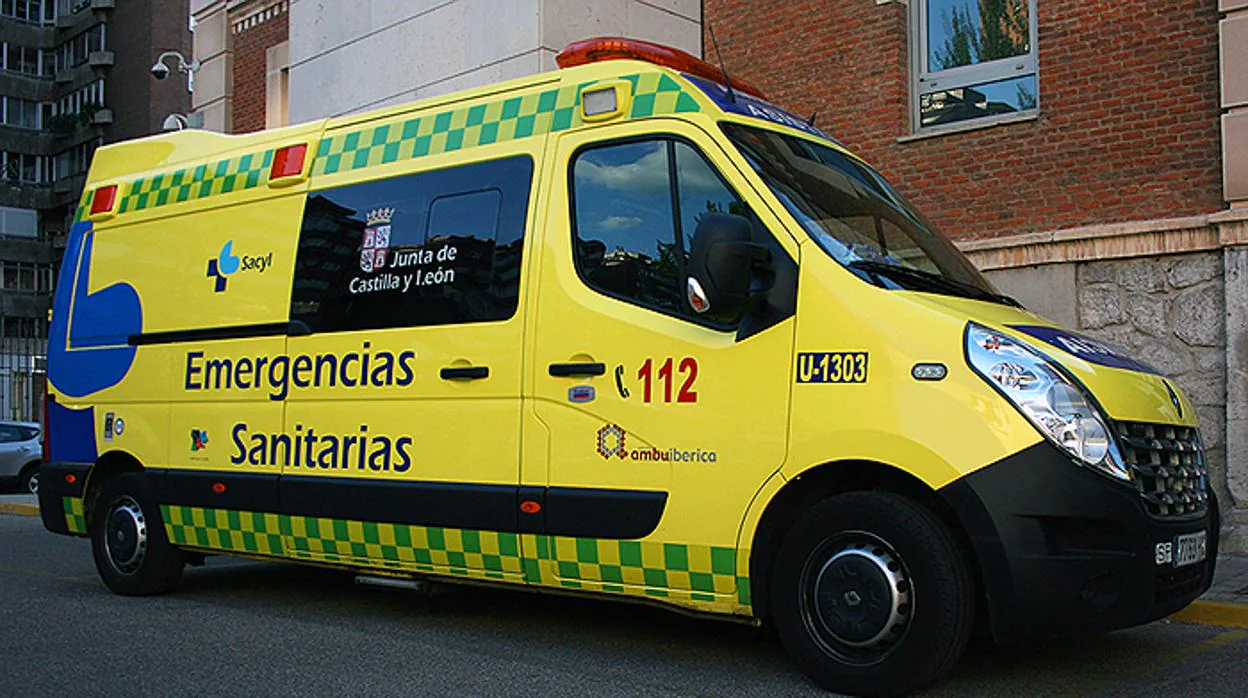 Hasta el lugar del accidente se desplazaron los servicios sanitarios de Emergencias de Sacyl