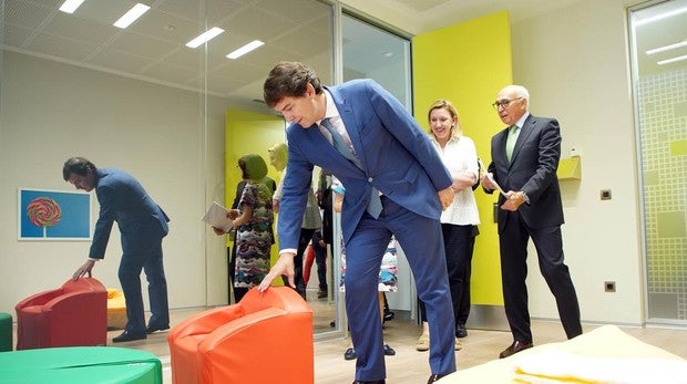 Mañueco dice que no aplicará ahora las 35 horas para evitar dañar la calidad de los servicios