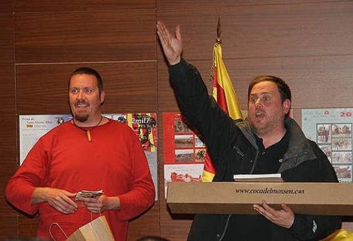 El detenido, durante su presentación como candidato de ERC en Folgueroles en 2011 a cargo de Oriol Junqueras