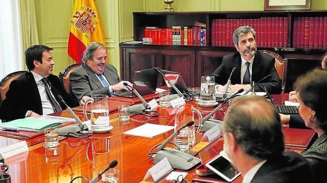 Carlos Lesmes preside un Pleno del CGPJ, en una imagen de archivo