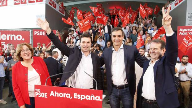 Sánchez zanja con un «estoy pensando en ellos» la crisis industrial de As Pontes