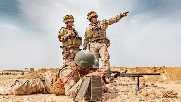 Defensa mantiene congelada la «medalla de campaña» para misiones como la de Irak