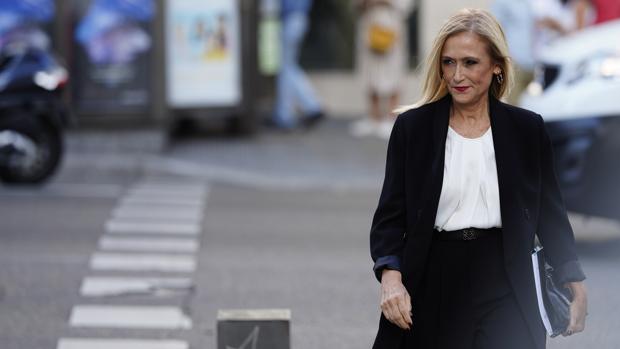 Cifuentes se desmarca de la supuesta caja B del PP de Madrid