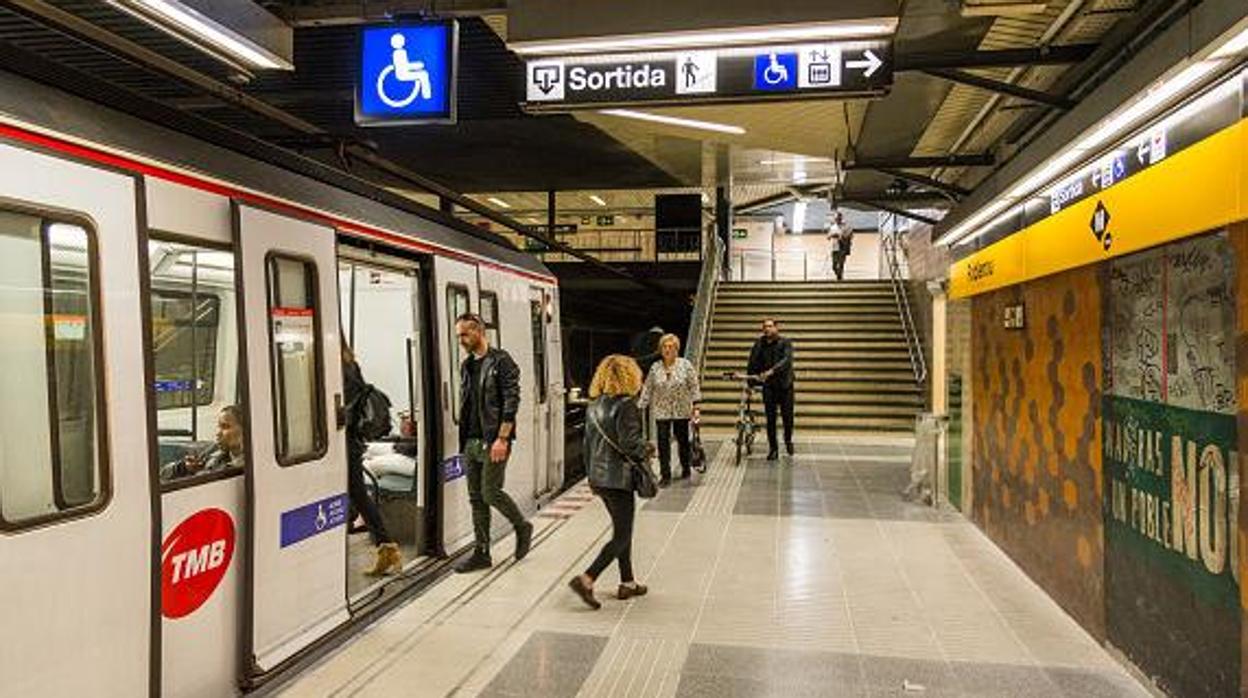 Una parada del metro de Barcelona, en una imagen de archivo