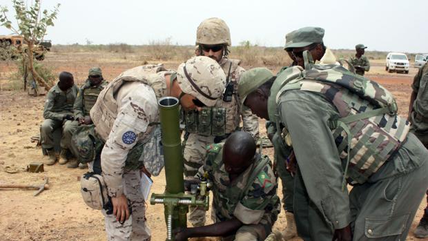 Defensa renuncia a que un general español lidere la misión europea en Malí