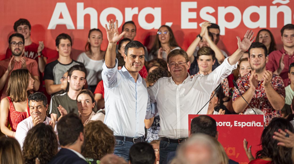 Imagen de Pedro Sánchez y Ximo Puig en un mitin del PSOE en Valencia