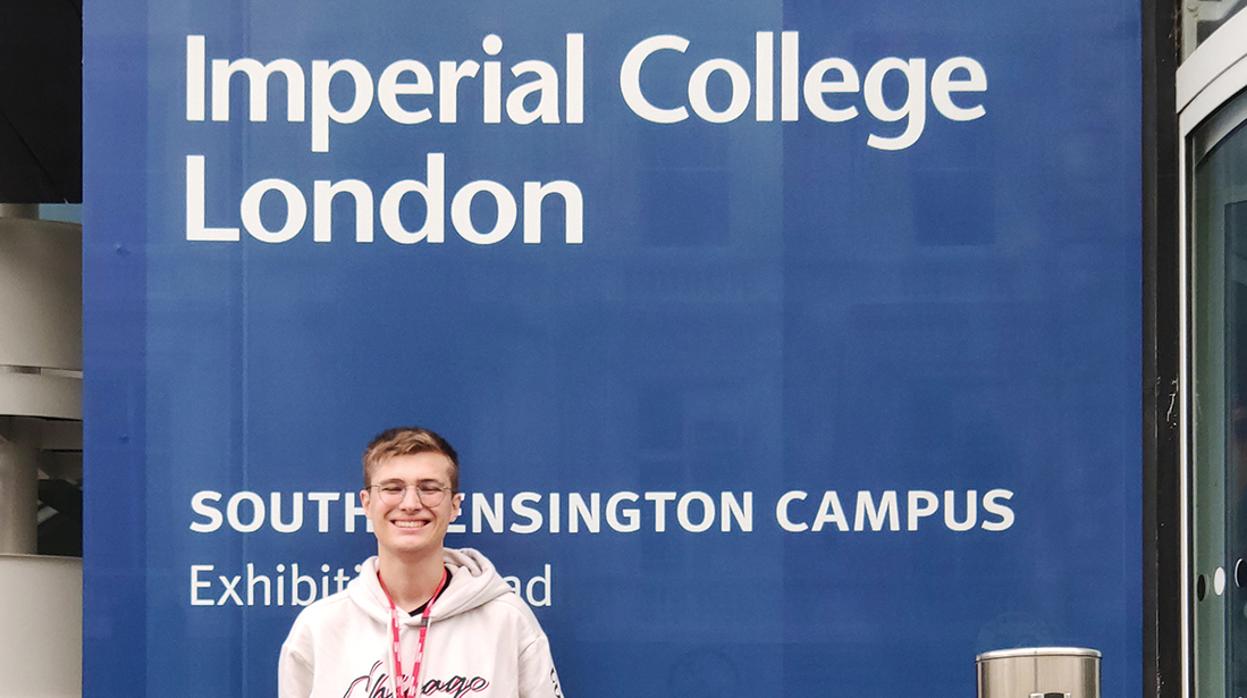 Imagen de Nicolás Barykin en el Imperial College