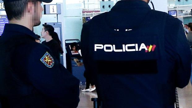 Detenido un ladrón de 20 años tras asaltar a un ciego en plena calle, en Zaragoza