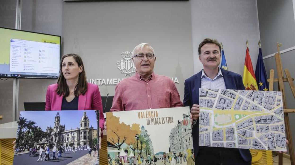 El concejal Guiseppe Grezzi, junto alcalde de Valencia, Joan Ribó, en una presentación esta semana