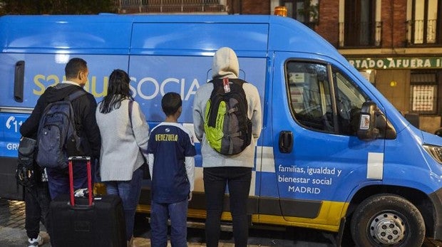 El gobierno de Sánchez gestionará dos de los siete espacios cedidos por Madrid para acoger refugiados