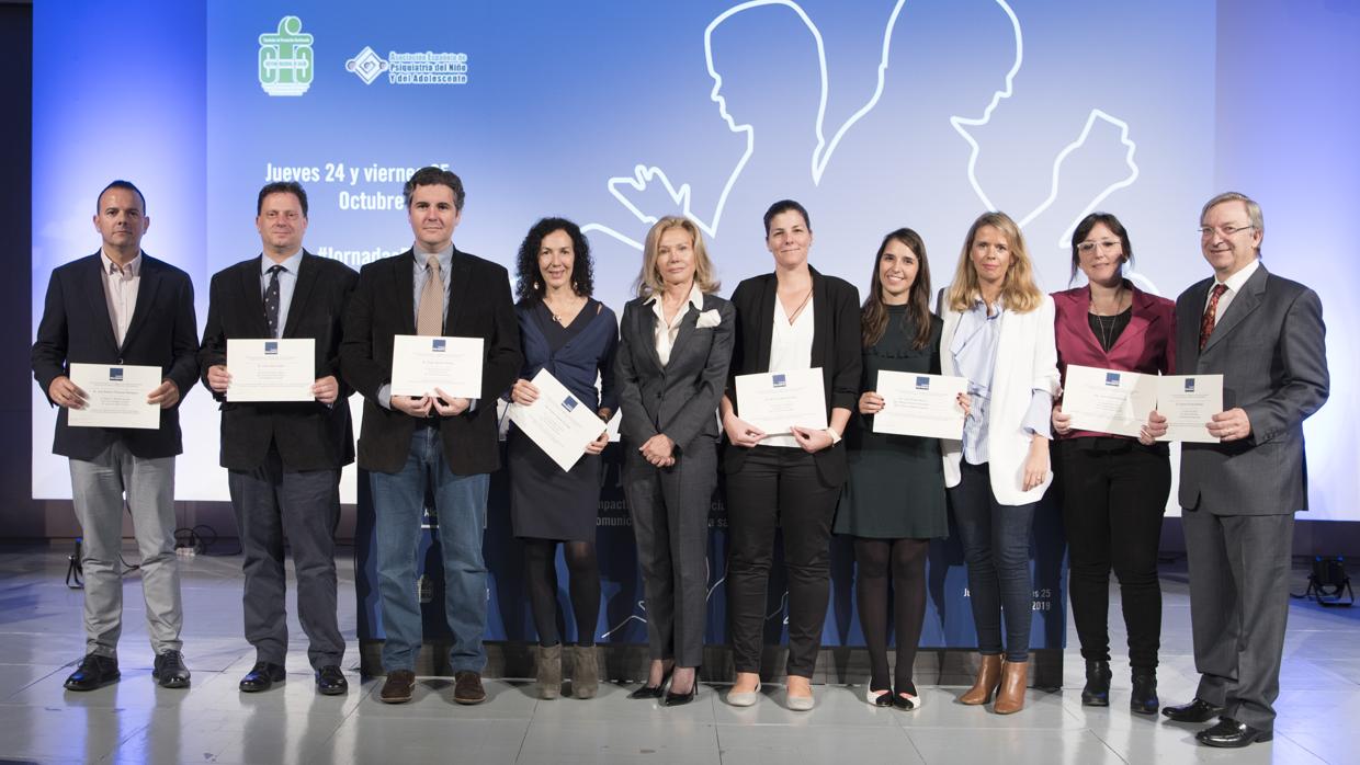 Julian Taylor Green. el segundo por la izquierda, en la foto de familia de los premiados con Alicia Koplowitz