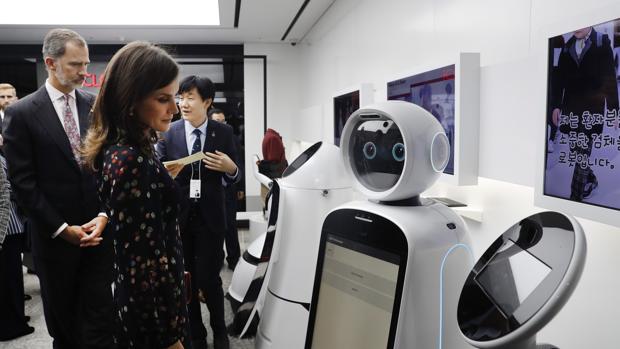 Los Reyes apuestan en Corea por el futuro tecnológico e industrial