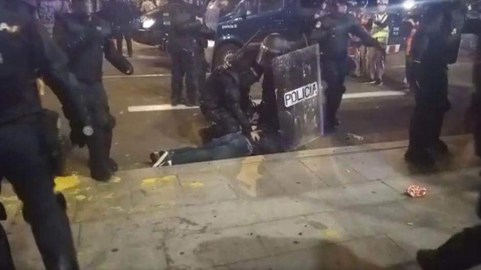 La Policía detiene a uno de los radicales en las protestas de Barcelona