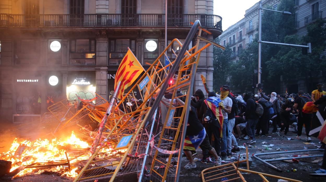 Radicales independentistas, en Barcelona, el 18 de octubre