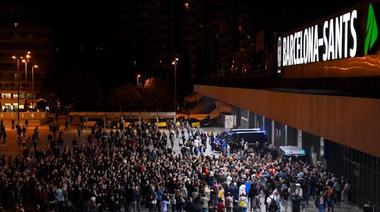 Un aspecto del bloqueo de la Estación de Sants