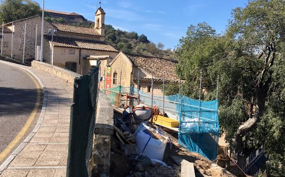 Avanzan a buen ritmo las obras de la pasarela de la ermita del Valle