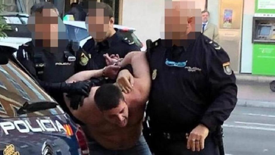 Detenido por robo con violencia y amenazas el hombre que destrozó varios escaparates en Valladolid