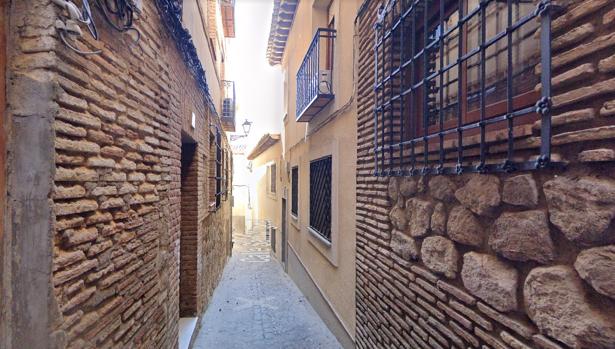 Muere una mujer tras caer por las escaleras de su casa en el Casco Histórico