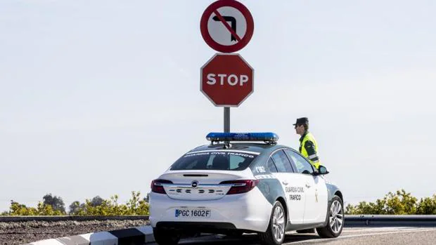 Mueren un motorista en una colisión en Teulada y una mujer atropellada en Picanya