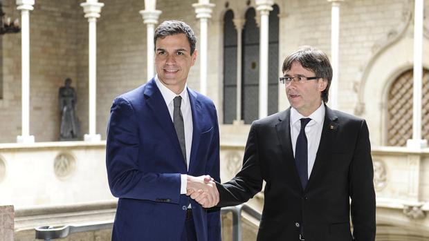 Carles Puigdemont reta a Pedro Sánchez: «¿Usted me quiere secuestrar?»