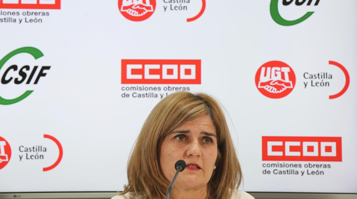 Raquel Fernández, de CSIF, explica los detalles de la negociación de las 35 horas con la Junta y la jornada de huelga convocada para mañana 6 de noviembre