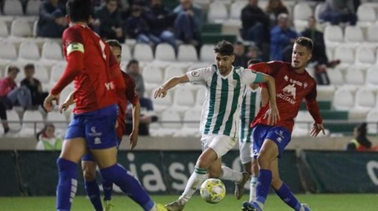 El cordobesista Javi Flores fue el mejor del partido